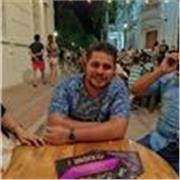 Profesor de humanidades dispuesto a enseñar y reforzar