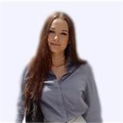 Studentessa della cattolica impartisce lezioni di matematica