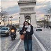 Hola, estoy buscando trabajo a tiempo parcial. Puedo enseñar inglés a personas de cualquier edad