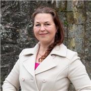 I’m a Relationship Coach for ladies wanting more!