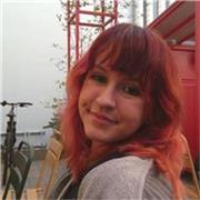 Biology graduate tutor in Nottingham giving biology lessons 