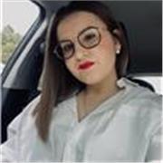 Me considero una persona alegre, divertida, con gran adaptación a todo y sobre todo responsable. Me gustaría dar clases a niñ@s que estén en primaria