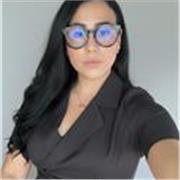 Facilitadora, titulada en Derecho con más de 8 años de experiencia 