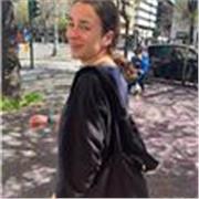 Hola soy Lucía de Peña alumna de segundo de bachillerato. Puedo dar clase de matemáticas y lengua de primaria y 1,2 de eso