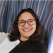 Empathetic Spanish teacher for adolescents and adults seeking clear communication. 
