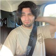 Mi nombre es Guillem, soy estudiante de física y llevo 3 años dando clases particulares desde primara hasta la universidad.