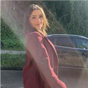 Una persona trabajadora, qie se adapta la facil a todo y le pone ganas.