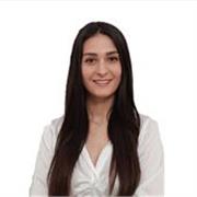 Insegnante per aiuto compiti online per materie umanistiche, linguistiche e scientifiche