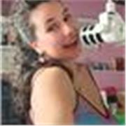 Profesora en producción de podcast y audiolibros online.