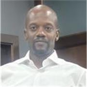 Profesor de francés. Francófono con estudios en francés. 