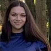 Studentessa universitaria con certificazione C1 offre ripetizioni di inglese