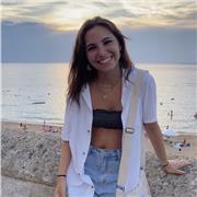 Disponibile per aiuto compiti e ripetizioni, principalmente nel fine settimana.