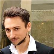 Insegnante aiuto compiti, laureato in materie scientifiche