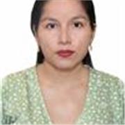 Profesora de Ciencias imparte clases a estudiantes de primaria y secundaria, trabajos practicos con ejemplos paso a paso