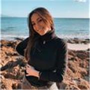 Laureata in Mediazione Linguistica, e Media e Digital Management, impartisce lezioni di inglese, dal livello A1 a C1