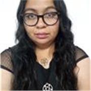 Profesora de literatura dicta clases de escritura y redacción para jóvenes y adultos
