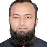 Teach with easy and comfortable environment.
Discussion with the students is very important.