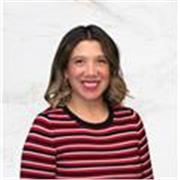 American Italian teacher with 15 years of experience, CELTA certified, specialized in engaging lessons and speaking improvement. 