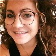 Offro lezioni di chitarra, propedeutica musicale, canto per bambini e ragazzi dai 7 ai 13 anni.