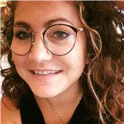 Impartisco lezioni di musica, propedeutica musicale per i bambini, canto moderno, chitarra e solfeggio