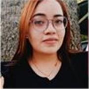 El profesor de castellano imparte clases con niños de todas las edades