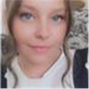 I am a native English speaker who is patient and looking to help others develop their English language skilss