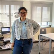 Profesora de inglés con certificación CELTA-A de Cambridge y 8 años de exp. dando clases online y presenciales. Fluido en español