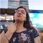 I love helping people practice and improve their English in a relaxed, friendly way