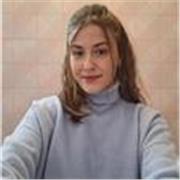 Diplomata presso il liceo internazionale spagnolo e laureanda in critica d'arte impartisce ripetizioni di spagnolo e inglese