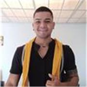 Carismático, disciplinado, apasionado, entusiasta, organizado, respetuoso, compañerista y atento