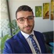 Soy licenciado en ciencias jurídicas y sociales y puedo dar clases en todo el ámbito de las humanidades y a todas las edades y niv