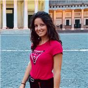 Insegnante di inglese impartisce lezioni a studenti