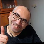 Sono laureato in lettere, storia dell'arte.
Sono una persona precisa e puntuale. 
Vicino anche ai ragazzi ma studiando!