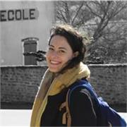 Madrelingua e 100%Francese, laureata in optometria/ottica con una grande passione per l'insegnamento