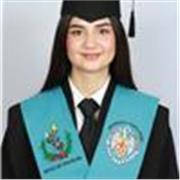 Profesora de apoyo con formación de ELE para niños