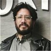 Profesor de diseño gráfico publicitario y marketing ONLINE