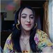 Profesora de Inglés con experiecia enseñando a estudiantes desde kinder hasta séptimo básico