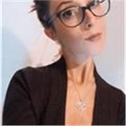 Laureanda in scienze dell'educazione e della formazione prima infanzia fornisce aiuto compiti per fascia 6-10