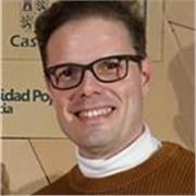Profesor de matemáticas imparte clases desde infantil hasta segundo de bachillerato. Amplia experiencia en ciencias y programación