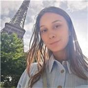 Professeur de russe. Je pourrais vous aider avec le russe, je suis native