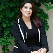 Soy una profesional apasionada por la enseñanza de la escritura: redacción periodistica, literaria, creativa, ortografía... 