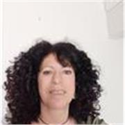 Profesora de inglés nativa con 30 años de experiencia en españa (norte y sur). Clases comunicativas, explicaciones claras and fun!