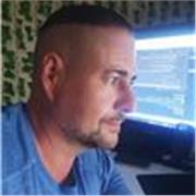 Profesor de informática con experiencia en programación web, ciberseguridad, ciencia de datos e inteligencia artificial