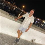 Sono un amante della lingua spagnola e della cultura Latina propenso a poter insegnare tutto su questa meravigliosa lingua