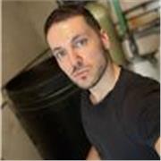 Lezioni di matematica per studenti delle scuole medie e superiori. Ho seguito vari ragazzi che si sono trovati sempre bene.