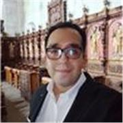 Profesor de español en diferentes niveles, desde secundaria hasta universidad, experiencia de 3 años
