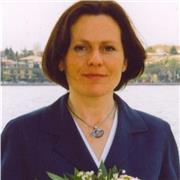 I am an Italian translator and my languages are English, German and Spanish. I would like teaching.