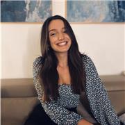 Diplômée en traduction, interprétation et communication internationale cherche à transmettre sa passion pour les langues. Tous niveaux, disponible à Lyon et via visioconférence