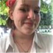 Profesora de inglés que se puede adaptar a cualquier persona y cualquier necesidad.