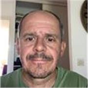 Professeur Franco-Brittanique avec 30 ans d'expérience d'enseignement, communications et gestion d'enterprise.   